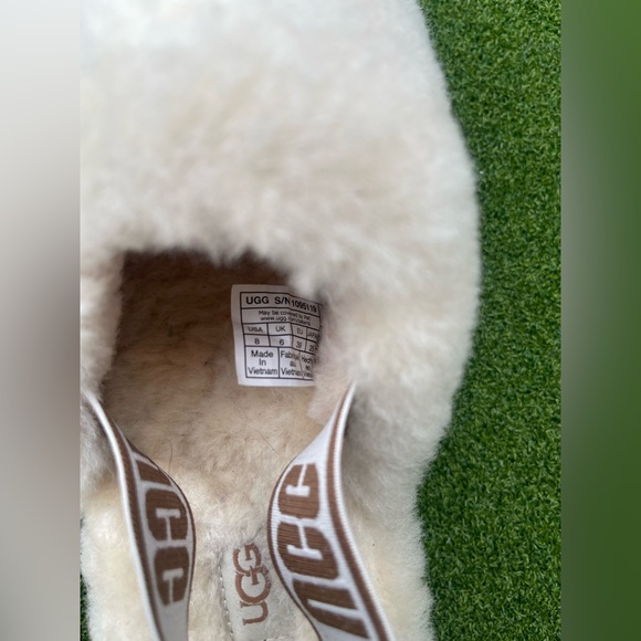 UGG Australia Fluff Yeah Slide Sandals Slippers Women cream, Size US 8 - Picture 3 of 4